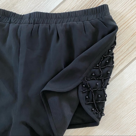 Beaded Dolphin Shorts - Picture 3 of 4